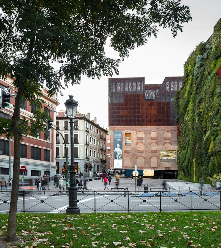 Caixa Forum Madrid by Herzog & de Meuron | ARKITOK