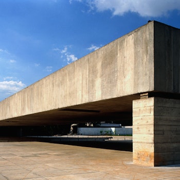 BRAZILIAN MUSEUM OF SCULPTURE in São Paulo, Brazil - by Paulo Mendes da Rocha at ARKITOK - Photo #5 