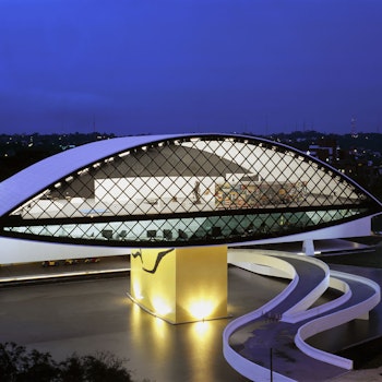 OSCAR NIEMEYER MUSEUM in Curitiba, Brazil - by Oscar Niemeyer at ARKITOK - Photo #2 