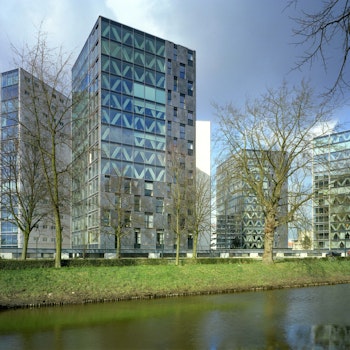 CHASSÉE PARK APARTMENTS in Breda, Netherlands - by Xaveer De Geyter Architects at ARKITOK