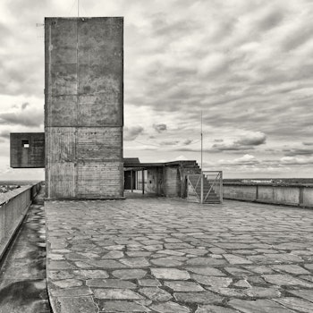 UNITÉ D'HABITATION NANTES-REZÉ in Rezé, France - by Le Corbusier at ARKITOK - Photo #6 