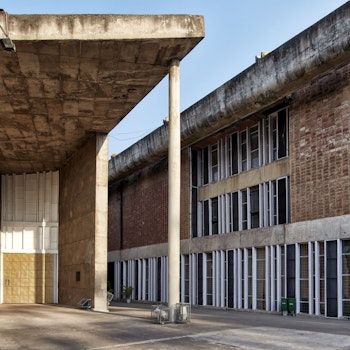 MUSEUM AND ART GALLERY IN CHANDIGARH in Chandigarh, India - by Le Corbusier at ARKITOK - Photo #5 