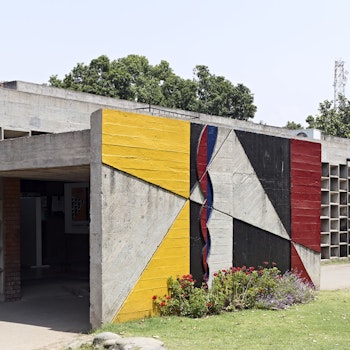 COLLEGE OF ARCHITECTURE in Chandigarh, India - by Le Corbusier at ARKITOK - Photo #14 