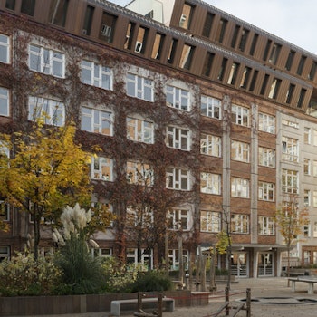 BERLIN METROPOLITAN SCHOOL in Berlin, Germany - by Sauerbruch Hutton at ARKITOK - Photo #4 