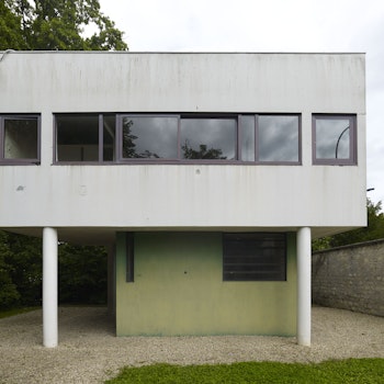 GARDENER HOUSE VILLA SAVOYE in Poissy, France - by Le Corbusier at ARKITOK - Photo #7 