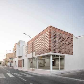 GON-GAR WORKSHOP in Tarragona, Spain - by NUA arquitectures at ARKITOK - Photo #8 