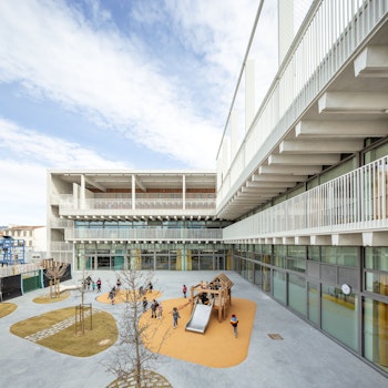 ANTOINE DE RUFFI SCHOOL GROUP in Marseille, France - by TAUTEM Architecture at ARKITOK