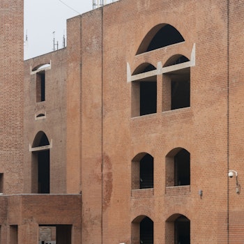INDIAN INSTITUTE OF MANAGEMENT in Ahmedabad, India - by Louis I. Kahn at ARKITOK - Photo #4 