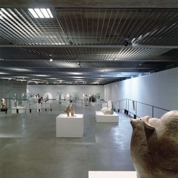 BRAZILIAN MUSEUM OF SCULPTURE in São Paulo, Brazil - by Paulo Mendes da Rocha at ARKITOK - Photo #8 
