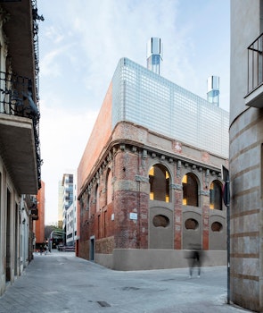 CIVIC CENTRE CRISTALLERIES in Barcelona, Spain - by HARQUITECTES at ARKITOK
