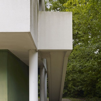 GARDENER HOUSE VILLA SAVOYE in Poissy, France - by Le Corbusier at ARKITOK - Photo #2 