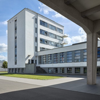 BAUHAUS BUILDING in Dessau-Roßlau, Germany - by Walter Gropius at ARKITOK - Photo #7 