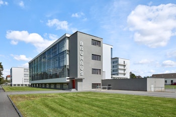 BAUHAUS BUILDING in Dessau-Roßlau, Germany - by Walter Gropius at ARKITOK