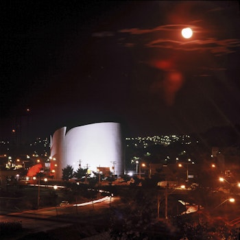ARARAS STATE THEATER in Araras, Brazil - by Oscar Niemeyer at ARKITOK - Photo #7 