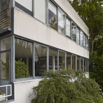 VILLA STEIN-DE-MONZIE in Vaucresson, France - by Le Corbusier at ARKITOK - Photo #12 