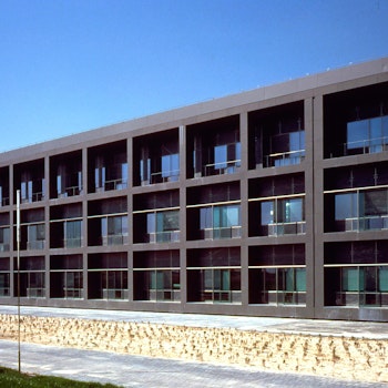 CAJA MADRID HEADQUARTERS AND COMPUTATION CENTRE in Las Rozas, Spain - by Junquera Arquitectos at ARKITOK - Photo #3 