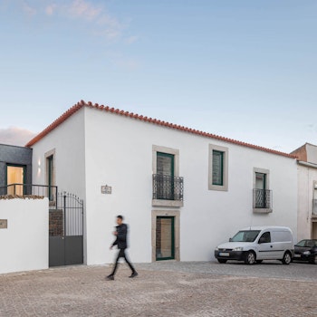 CALDEIRA HOUSE in Vila Nova de Foz Côa, Portugal - by Filipe Pina Arquitectura at ARKITOK - Photo #6 