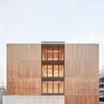 CENTRE FOR COMMUNITY LIFE IN TRINITAT VELLA in Barcelona, Spain - by haz arquitectura at ARKITOK - Photo #3 