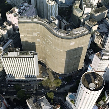 COPAN BUILDING in São Paulo, Brazil - by Oscar Niemeyer at ARKITOK - Photo #2 