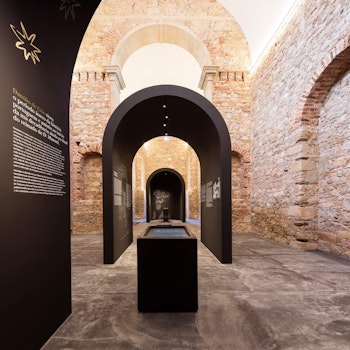 DAMIÃO DE GÓIS MUSEUM AND THE VICTIMS OF THE INQUISITION in Alenquer, Portugal - by Spaceworkers at ARKITOK - Photo #6 