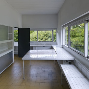 VILLA SAVOYE in Poissy, France - by Le Corbusier at ARKITOK - Photo #9 
