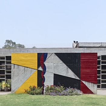 COLLEGE OF ARCHITECTURE in Chandigarh, India - by Le Corbusier at ARKITOK - Photo #9 