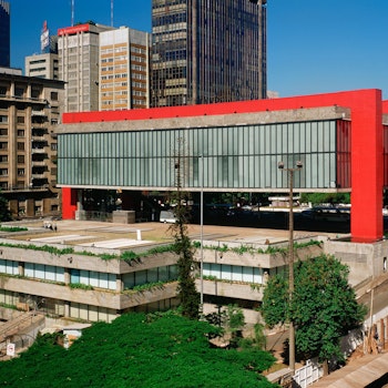MUSEU DE ARTE DE SÃO PAULO - MASP in São Paulo, Brazil - by Lina Bo Bardi at ARKITOK - Photo #3 