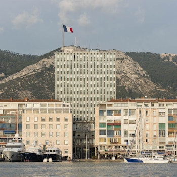 FRONTAL DU PORT DE TOULON in Toulon, France - by Jean de Mailly at ARKITOK