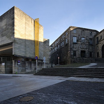 GALICIAN CENTER FOR CONTEMPORARY ART (CGAC) in Santiago de Compostela, Spain - by Álvaro Siza at ARKITOK - Photo #2 