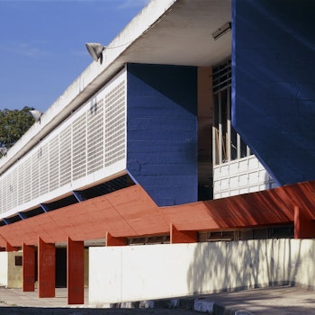 GUARULHOS HIGH SCHOOL in Guarulhos, Brazil - by João Batista Vilanova Artigas at ARKITOK - Photo #6 