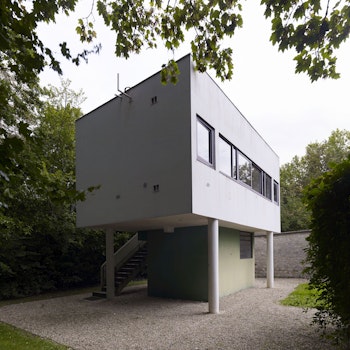 GARDENER HOUSE VILLA SAVOYE in Poissy, France - by Le Corbusier at ARKITOK - Photo #8 