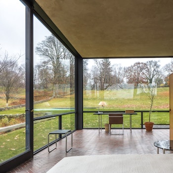 GLASS HOUSE in New Canaan, United States - by Philip Johnson at ARKITOK - Photo #2 