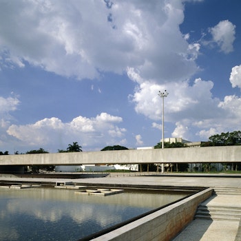 BRAZILIAN MUSEUM OF SCULPTURE in São Paulo, Brazil - by Paulo Mendes da Rocha at ARKITOK - Photo #6 