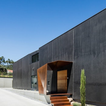 HOUSE IN OURÉM in Ourém, Portugal - by Filipe Saraiva Arquitectos at ARKITOK - Photo #7 