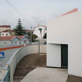 HOUSE WITHIN THREE GESTURES in Gondomar, Portugal - by Fala Atelier at ARKITOK - Photo #5 