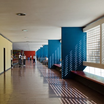 GUARULHOS HIGH SCHOOL in Guarulhos, Brazil - by João Batista Vilanova Artigas at ARKITOK - Photo #7 