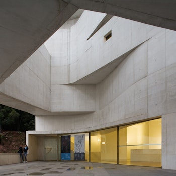 IBERÊ CAMARGO FOUNDATION MUSEUM in Porto Alegre, Brazil - by Álvaro Siza at ARKITOK - Photo #7 