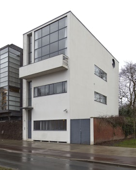 MAISON GUIETTE in Antwerp, Belgium - by Le Corbusier at ARKITOK