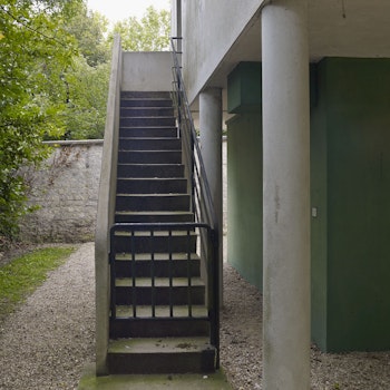 GARDENER HOUSE VILLA SAVOYE in Poissy, France - by Le Corbusier at ARKITOK - Photo #9 