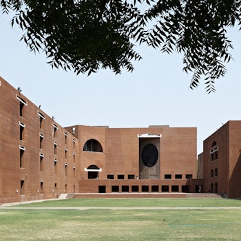 INDIAN INSTITUTE OF MANAGEMENT in Ahmedabad, India - by Louis I. Kahn at ARKITOK - Photo #3 