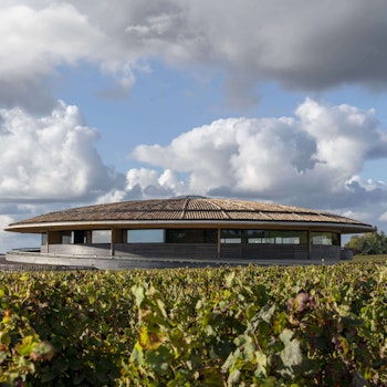 LE DÔME WINERY in Saint-Émilion, France - by Foster + Partners at ARKITOK - Photo #1 
