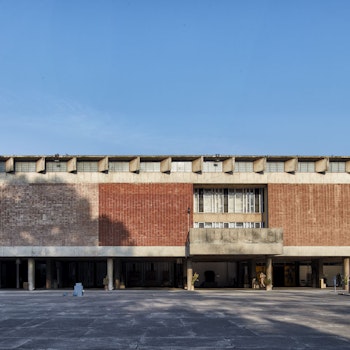 MUSEUM AND ART GALLERY IN CHANDIGARH in Chandigarh, India - by Le Corbusier at ARKITOK - Photo #7 