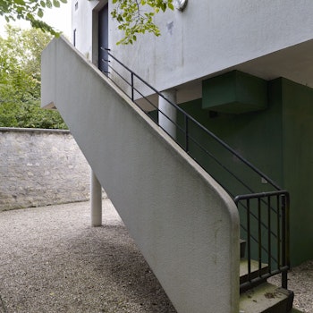 GARDENER HOUSE VILLA SAVOYE in Poissy, France - by Le Corbusier at ARKITOK - Photo #3 