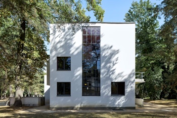 MEISTERHÄUSER in Dessau-Roßlau, Germany - by Walter Gropius at ARKITOK