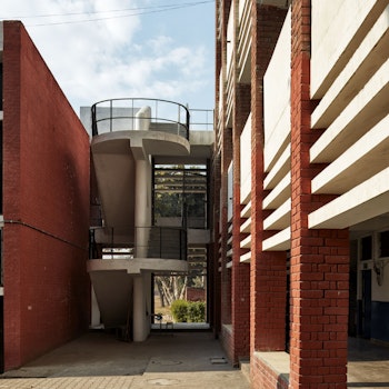 GOVERNMENT SCHOOL IN CHANDIGARH in Chandigarh, India - by Le Corbusier at ARKITOK - Photo #6 
