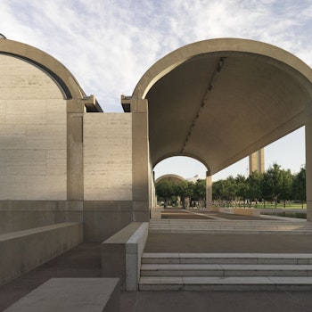 KIMBELL ART MUSEUM in Fort Worth, United States - by Louis I. Kahn at ARKITOK - Photo #4 