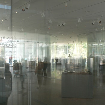 GLASS PAVILION AT THE TOLEDO MUSEUM OF ART in Toledo, Ohio, United States - by Kazuyo Sejima + Ryue Nishizawa / SANAA at ARKITOK - Photo #3 