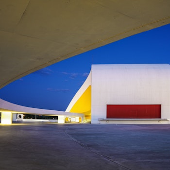 NIEMEYER CENTER in Avilés, Spain - by Oscar Niemeyer at ARKITOK - Photo #9 