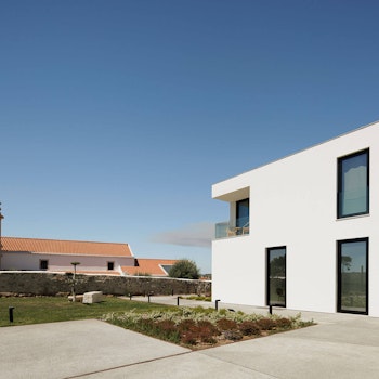NR PHARMACY in Montelavar, Portugal - by ESQUISSOS – Arquitectura e Consultoria at ARKITOK - Photo #12 