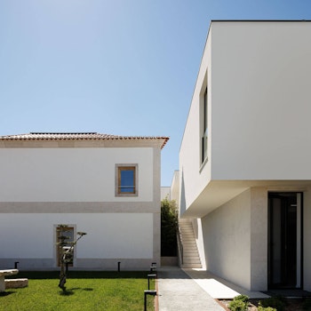 NR PHARMACY in Montelavar, Portugal - by ESQUISSOS – Arquitectura e Consultoria at ARKITOK - Photo #5 